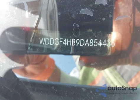 2013 Mercedes-Benz C 250 Sport из США, поврежденный, VIN WDDGF4HB9DA854436